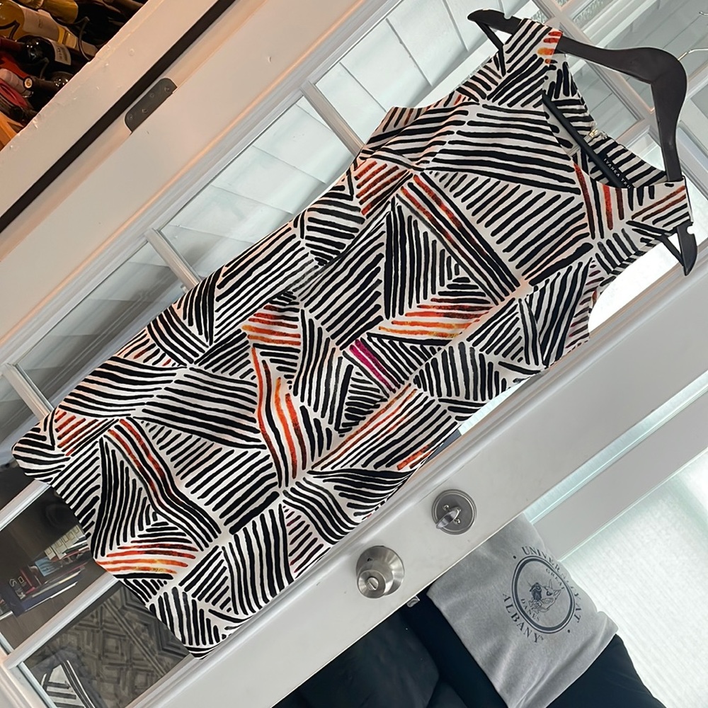 EUC Ivanka Trump sheath dress
